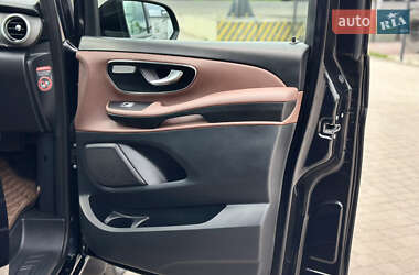 Мінівен Mercedes-Benz V-Class 2016 в 