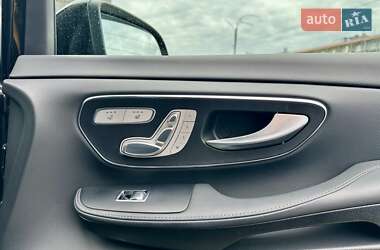 Мінівен Mercedes-Benz V-Class 2023 в 