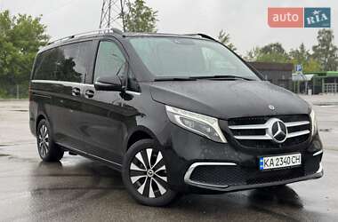 Минивэн Mercedes-Benz V-Class 2021 в 