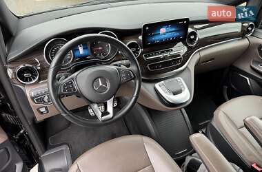 Минивэн Mercedes-Benz V-Class 2021 в 