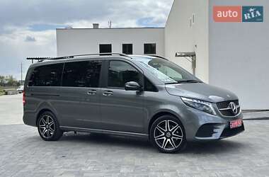 Минивэн Mercedes-Benz V-Class 2023 в 