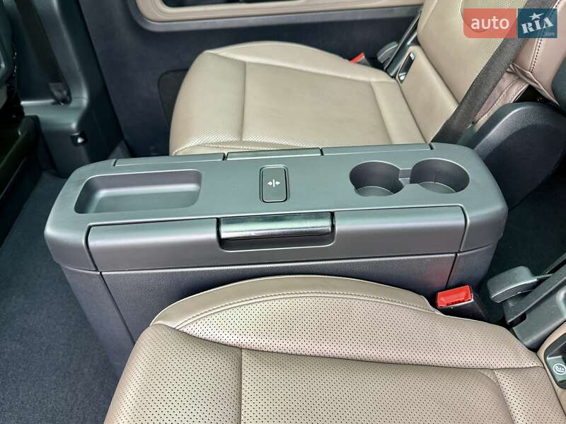 Мінівен Mercedes-Benz V-Class 2021 в Рівному
