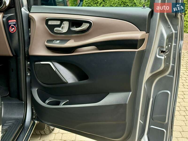 Мінівен Mercedes-Benz V-Class 2021 в Рівному