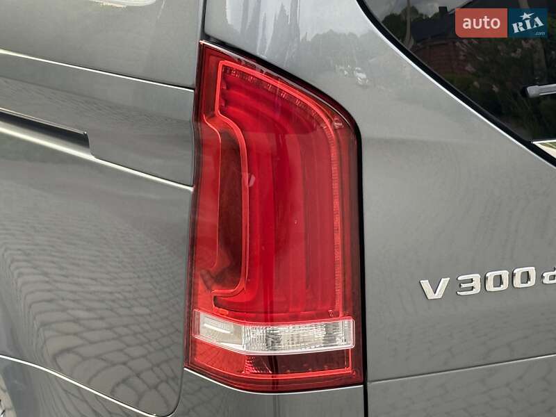 Мінівен Mercedes-Benz V-Class 2021 в Рівному