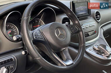 Минивэн Mercedes-Benz V-Class 2015 в 