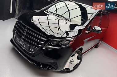 Минивэн Mercedes-Benz V-Class 2025 в 
