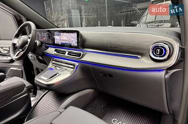 Минивэн Mercedes-Benz V-Class 2025 в 