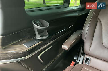 Минивэн Mercedes-Benz V-Class 2017 в 