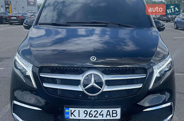 Мінівен Mercedes-Benz V-Class 2020 в Києві