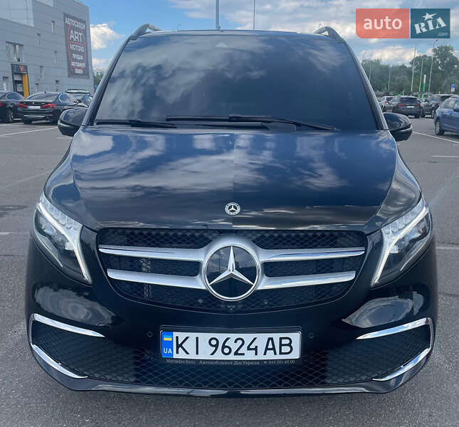 Минивэн Mercedes-Benz V-Class 2020 в 