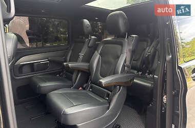 Минивэн Mercedes-Benz V-Class 2016 в 