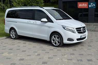 Минивэн Mercedes-Benz V-Class 2015 в 