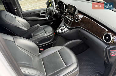 Минивэн Mercedes-Benz V-Class 2015 в 