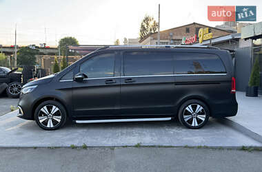 Мінівен Mercedes-Benz V-Class 2015 в 