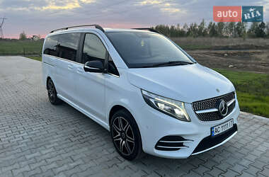 Минивэн Mercedes-Benz V-Class 2015 в 