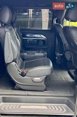 Минивэн Mercedes-Benz V-Class 2020 в 