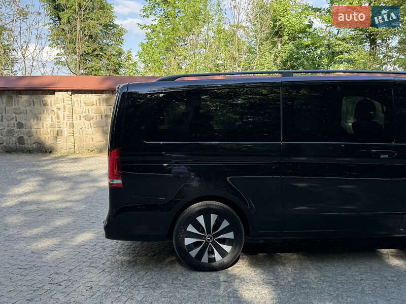 Минивэн Mercedes-Benz V-Class 2022 в Черновцах