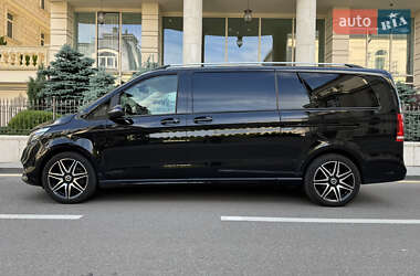 Минивэн Mercedes-Benz V-Class 2023 в 