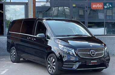 Минивэн Mercedes-Benz V-Class 2023 в Киеве