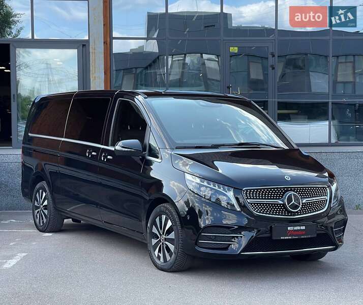 Минивэн Mercedes-Benz V-Class 2023 в 