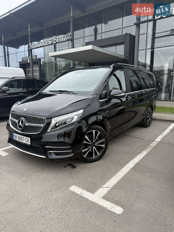 Минивэн Mercedes-Benz V-Class 2014 в Ровно фото 2 Минивэн Mercedes-Benz V-Class 2014 в Ровно