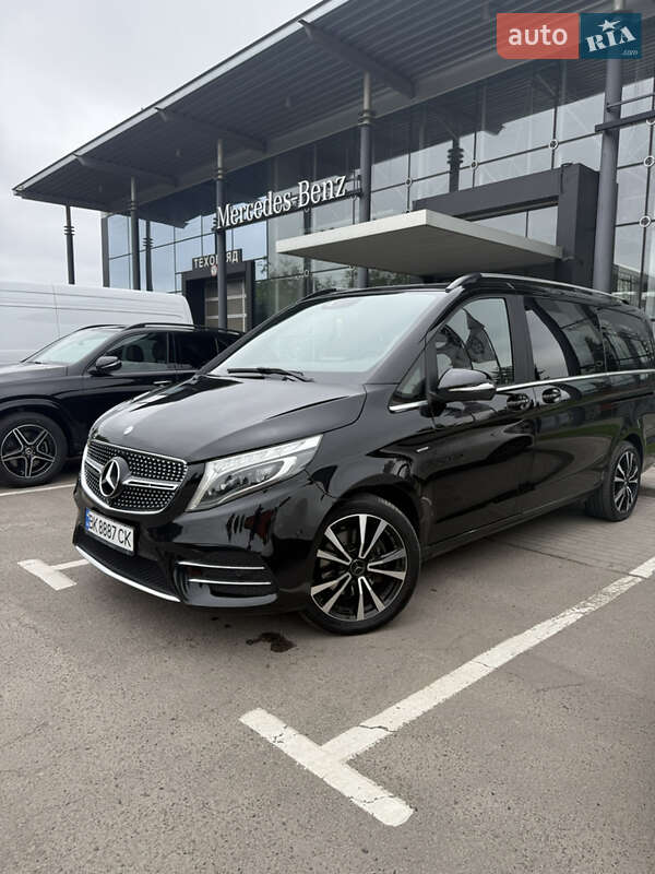 Минивэн Mercedes-Benz V-Class 2014 в Ровно фото 7 Минивэн Mercedes-Benz V-Class 2014 в Ровно