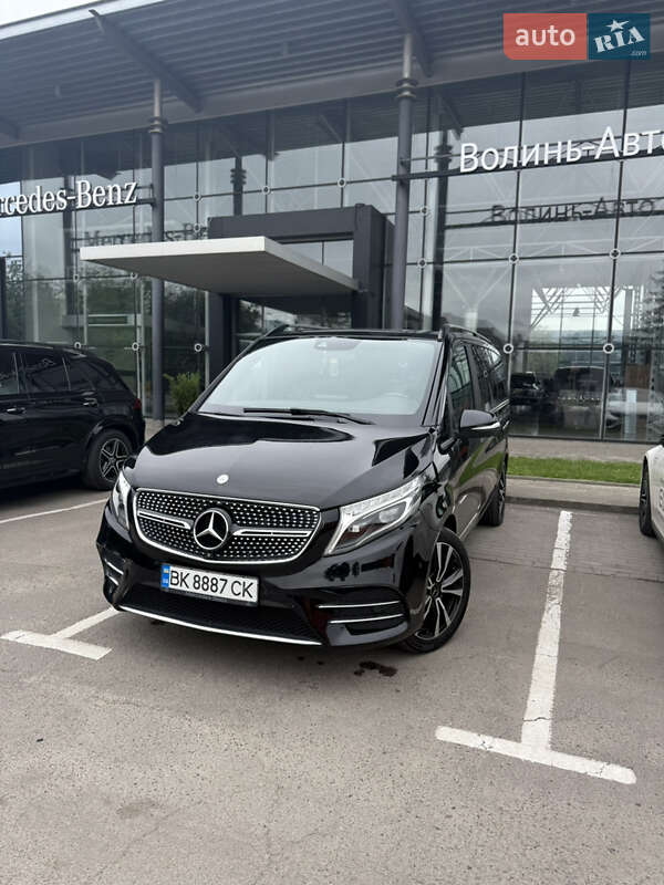 Минивэн Mercedes-Benz V-Class 2014 в Ровно фото 15 Минивэн Mercedes-Benz V-Class 2014 в Ровно
