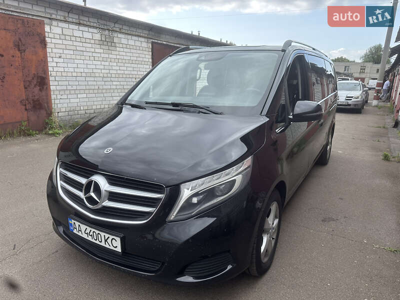 Минивэн Mercedes-Benz V-Class 2017 в Киеве