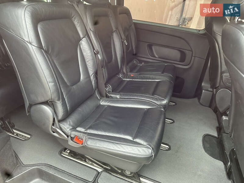 Минивэн Mercedes-Benz V-Class 2017 в Киеве