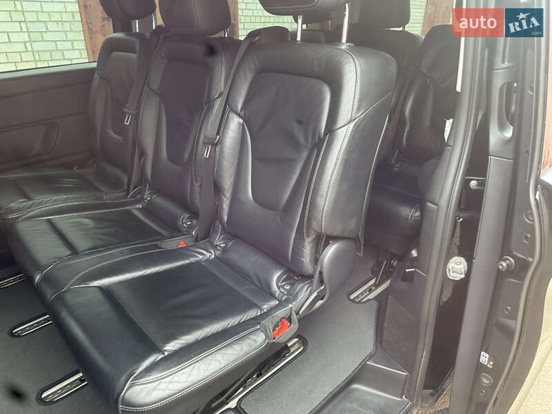 Минивэн Mercedes-Benz V-Class 2017 в Киеве
