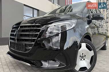 Минивэн Mercedes-Benz V-Class 2025 в Киеве