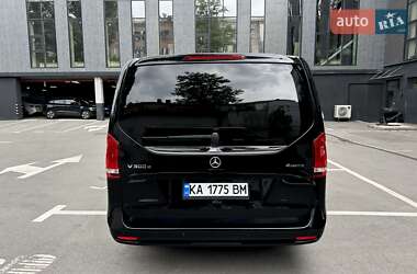 Минивэн Mercedes-Benz V-Class 2021 в 