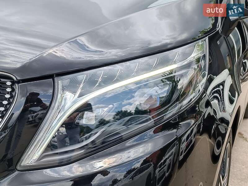 Минивэн Mercedes-Benz V-Class 2023 в Харькове