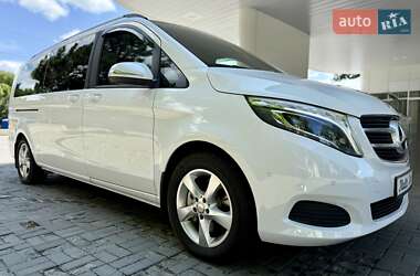 Минивэн Mercedes-Benz V-Class 2016 в 