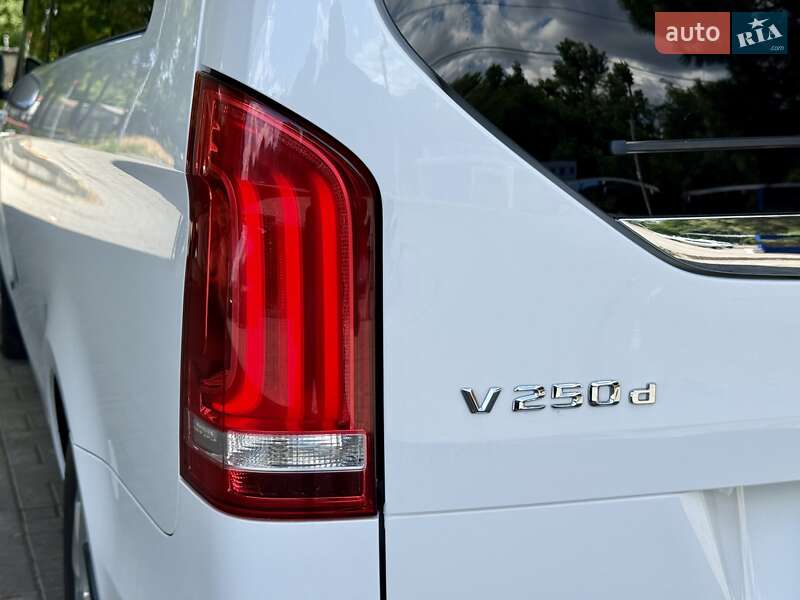 Минивэн Mercedes-Benz V-Class 2016 в Днепре