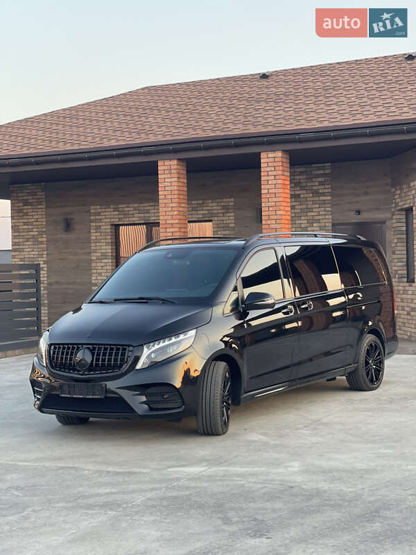 Минивэн Mercedes-Benz V-Class 2022 в Днепре