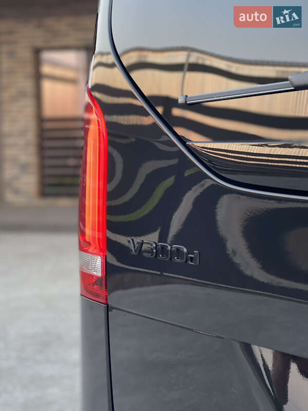 Минивэн Mercedes-Benz V-Class 2022 в Днепре