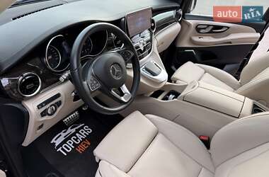 Мінівен Mercedes-Benz V-Class 2022 в 