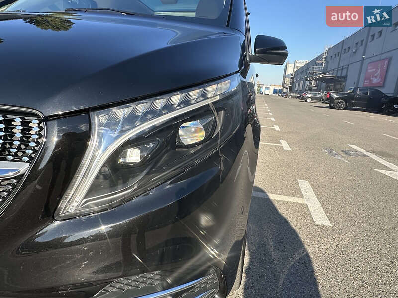 Мінівен Mercedes-Benz V-Class 2023 в Києві