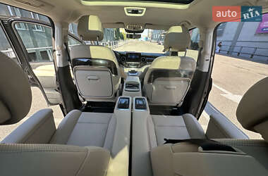Минивэн Mercedes-Benz V-Class 2023 в 