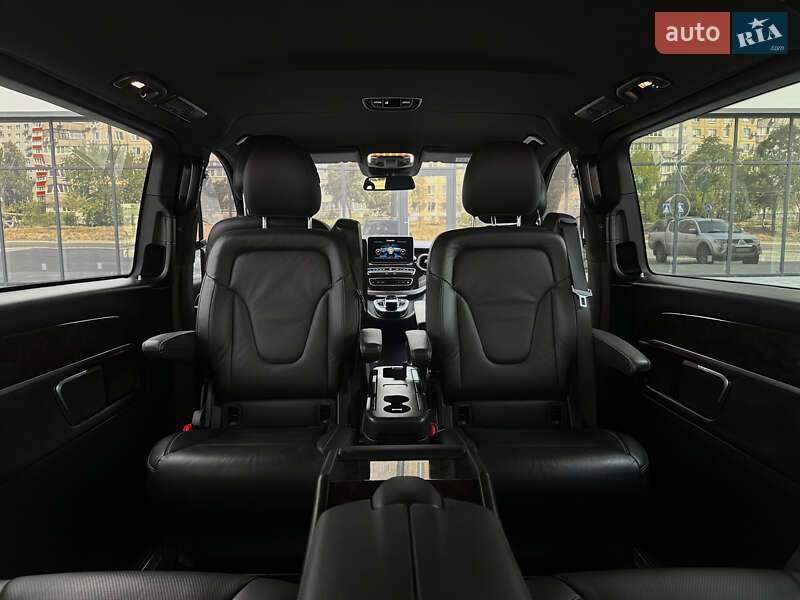 Мінівен Mercedes-Benz V-Class 2017 в Дніпрі