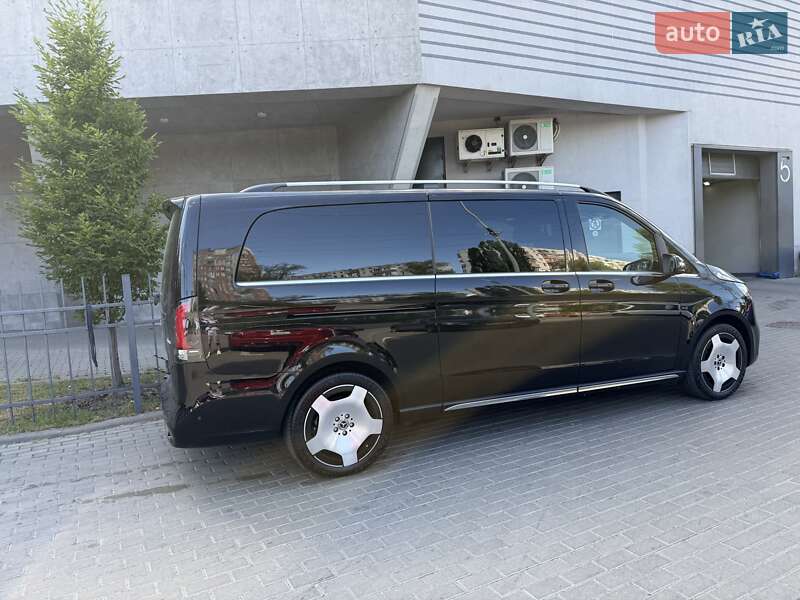 Минивэн Mercedes-Benz V-Class 2025 в Киеве