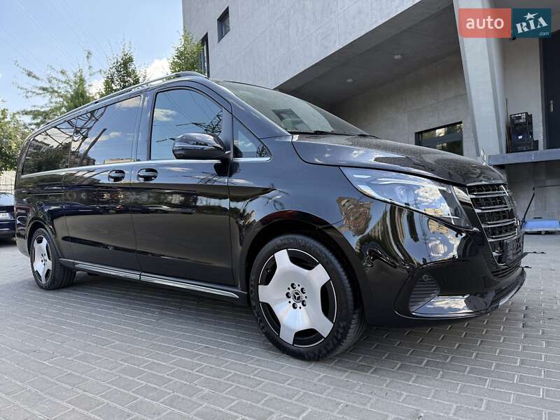 Минивэн Mercedes-Benz V-Class 2025 в Киеве