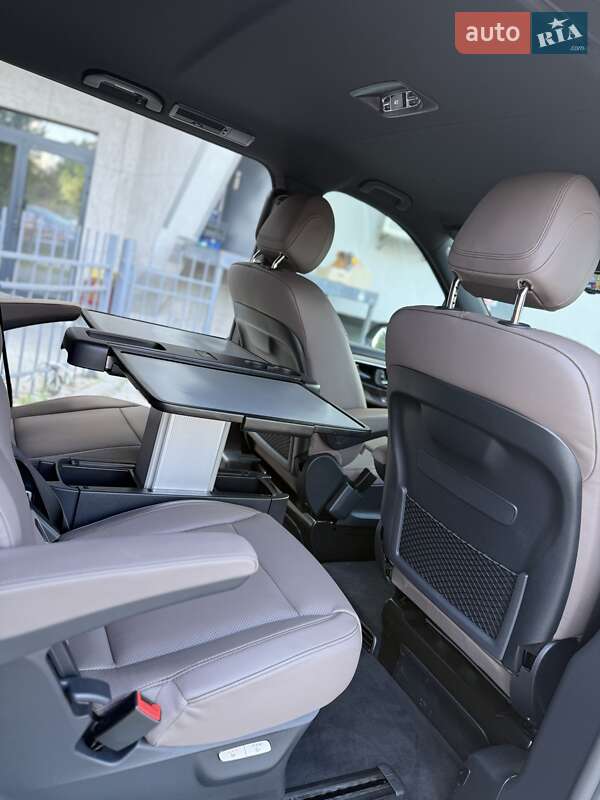 Минивэн Mercedes-Benz V-Class 2025 в Киеве