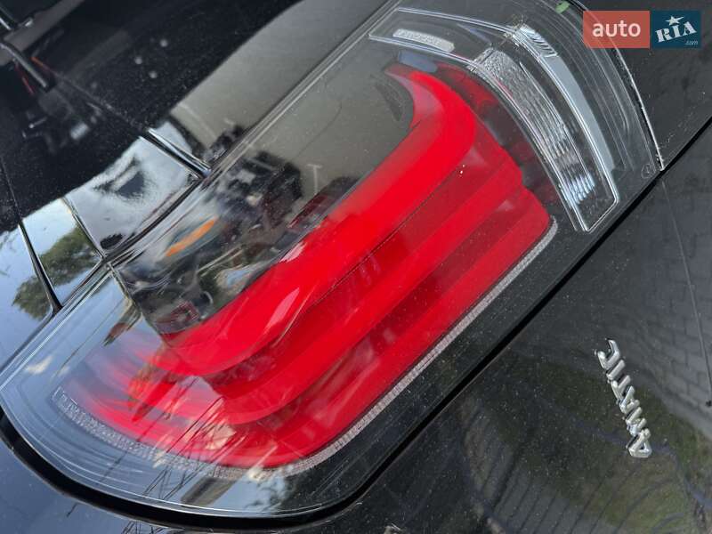 Минивэн Mercedes-Benz V-Class 2025 в Киеве