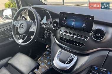 Минивэн Mercedes-Benz V-Class 2022 в 
