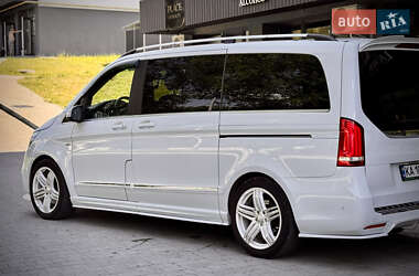 Минивэн Mercedes-Benz V-Class 2016 в 