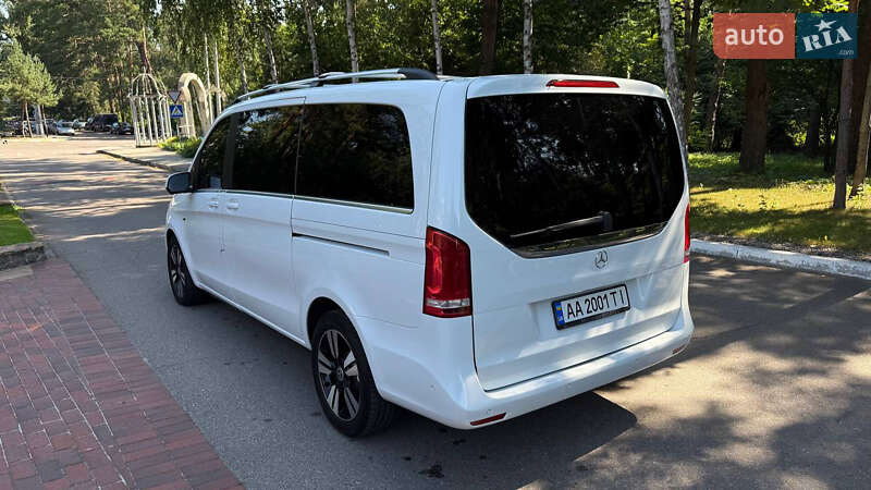 Мінівен Mercedes-Benz V-Class 2016 в Києві