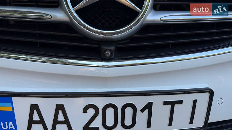 Мінівен Mercedes-Benz V-Class 2016 в Києві