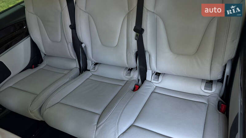 Мінівен Mercedes-Benz V-Class 2016 в Києві